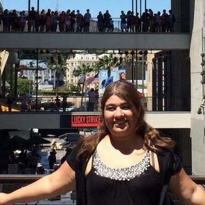 Meet your Posher, Alma